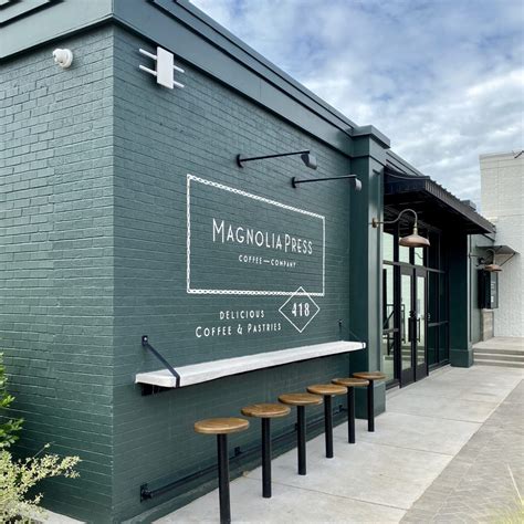 A Photographic Tour of the Silos in Waco, Texas | CuterTudor