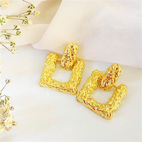 Petit Gold Toned Hammered Studs – Bling Box