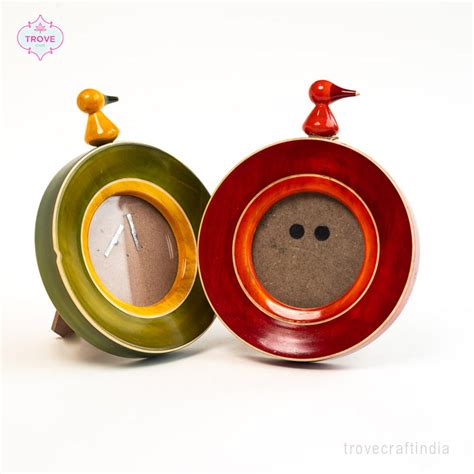 Channapatna Desktop - Popsicle Round Photo Frame – Trove Craft India