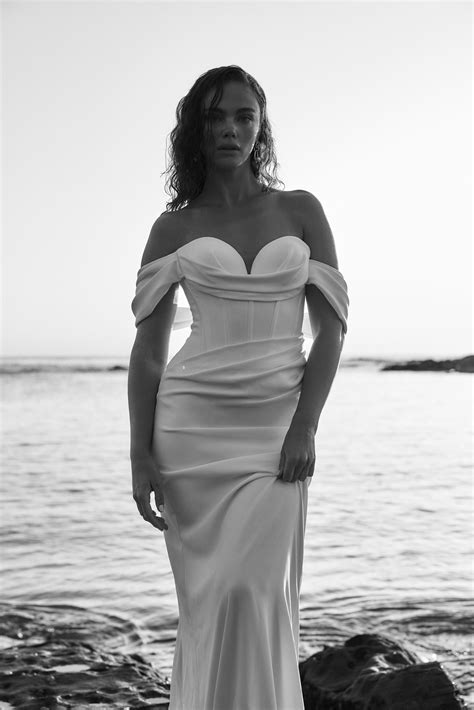 Gowns Australian Designers at Carlos Hamilton blog