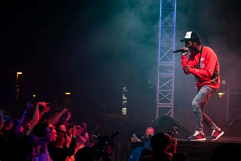 Download Enjoying the energy at a Juice Wrld Concert! Wallpaper ...