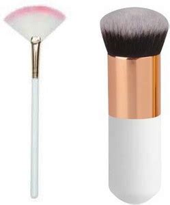 Puka Fan Brush For Face Makeup Highlighter & Foundation Brush ...