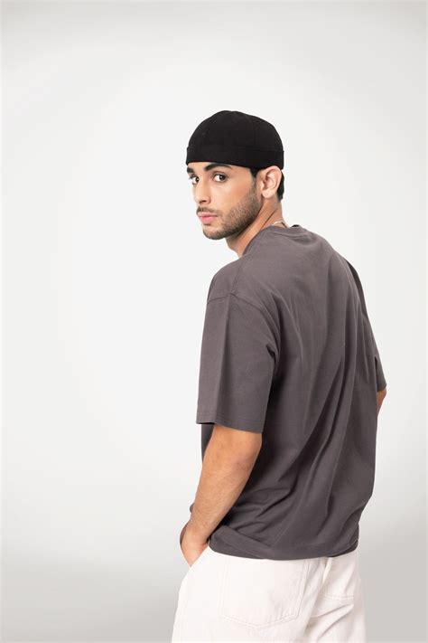 Space Grey Heavyweight Oversized T-shirt - Trendy & Cozy