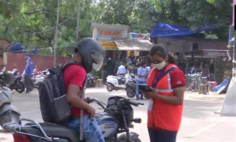 बीमार पिता के लिए बॉक्सर रितु चंडीगढ़ में पार्किंग की पर्चियां काट रहीं ...