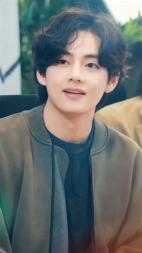 𝒕𝒂𝒆𝒉𝒚𝒖𝒏𝒈 | Kim taehyung, Taehyung, Taehyung photoshoot