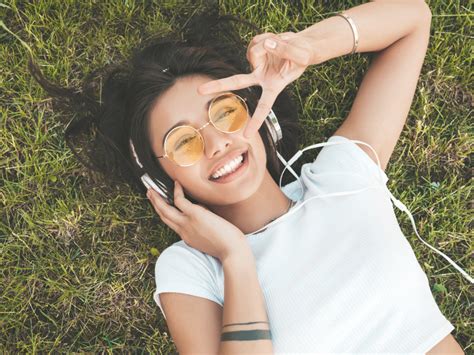 Qelica Delica Instant Mouth Freshner Spray Pocket Friendly Breath Of ...