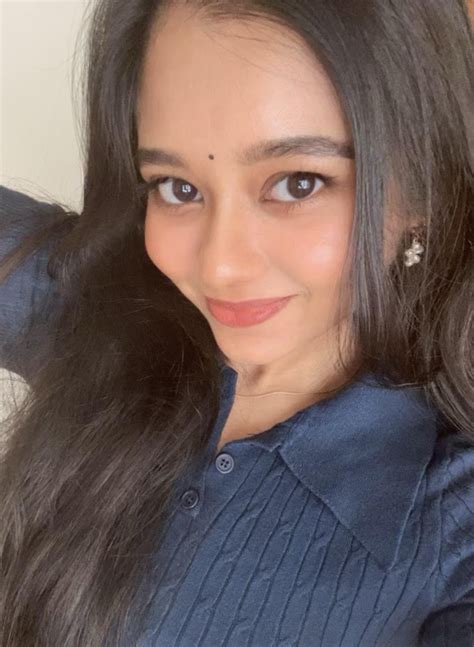 Himarani Rajandran has won Best Women Personality of the Year Award