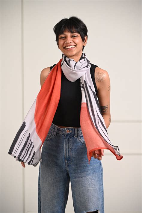 Distinctive fashion designs for New Generation Divas – Tree Art Inc