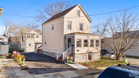 MLS Number 24001187 - 4 bed,1 bath, Residential Property for $450,000 ...