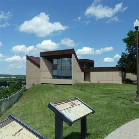 LEWIS AND CLARK VISITOR CENTER - All You Need to Know BEFORE You Go ...