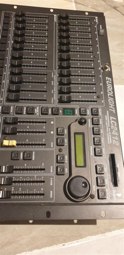 Behringer Eurolight 的图像结果