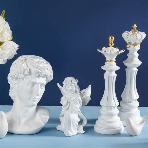 Buy best Showpieces for Room Décor and Home Décor | Nestasia