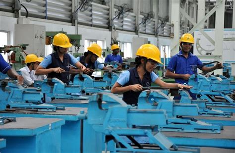 India Auto Inc has strong appetite for manpower but skill deficit looms ...