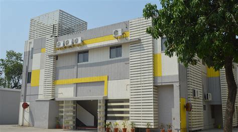 VRINDAVAN PALACE HOTEL (Giridih) - Hotel Reviews, Photos, Rate ...