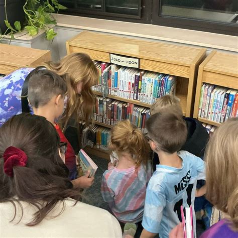 Julia Hull District Library in Stillman Valley to host ornament-making ...