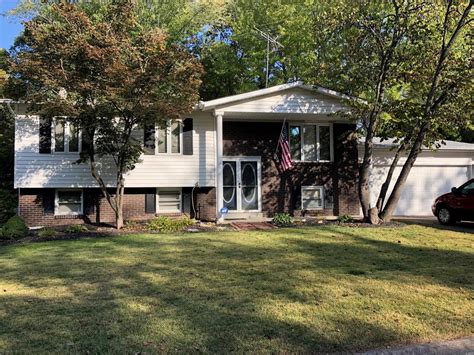 32 Sunny Side , St Peters, MO | MLS# 22076734 | Gladys Manion Real Estate