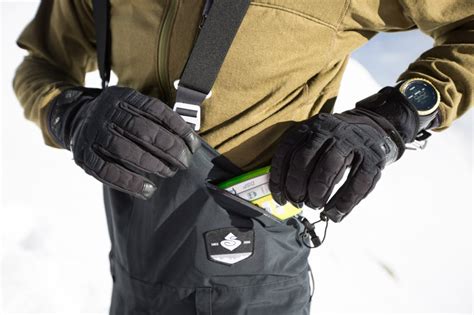 Materialtest | Sweet Protection – Monkeywrench Kombi | PowderGuide