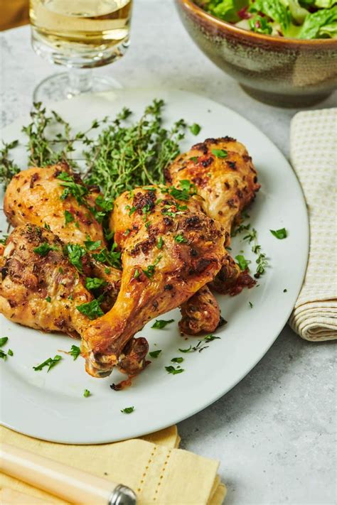 Crispy Oven-Baked Chicken Drumsticks Recipe — The Mom 100