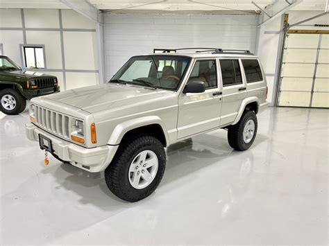 Jeep Cherokee XJ Sport - Limited - Classic For Sale — Davis AutoSports