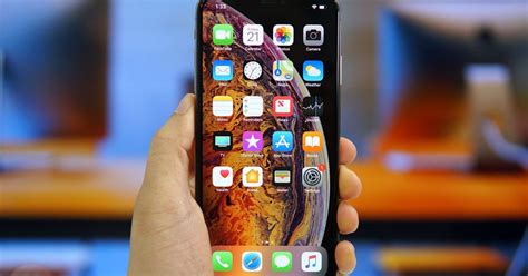Apple Is Preparing Its iPhones For The Arrival Of 5G - MobyGeek.com