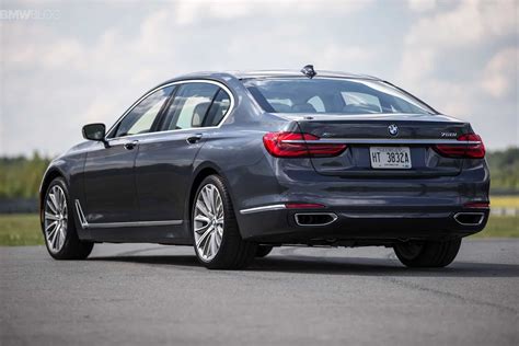 TEST DRIVE: 2016 BMW 750i