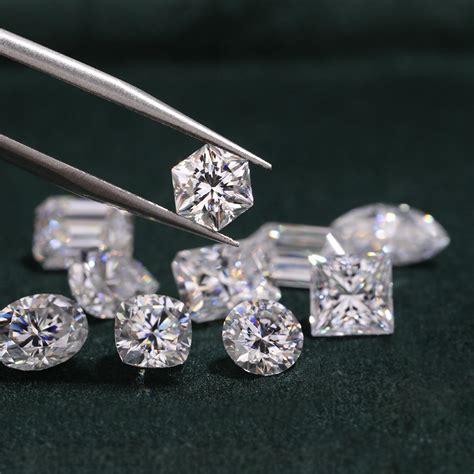 Moissanite Size Chart: mm to Carat Conversion & Diamond Equivalent Guide
