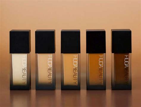 Meet iconic beauty influencer Huda Kattan | Femina.in