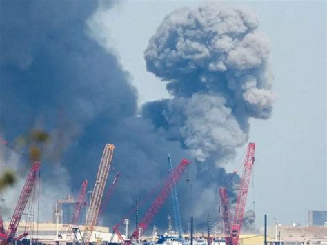Iran‑Israel war: Heavy strikes hit Tehran as conflict enters 'new phase'
