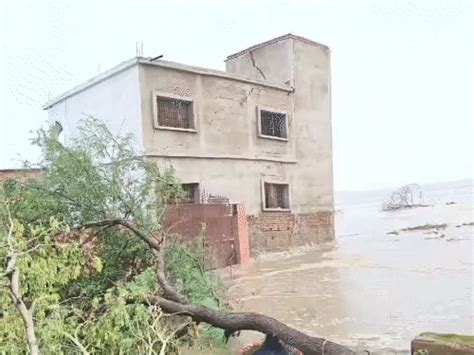 369 dead in Himachal so far; 18 trains, including Vande Bharat ...