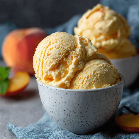 Craving Homemade Peach Ice Cream? Try This!