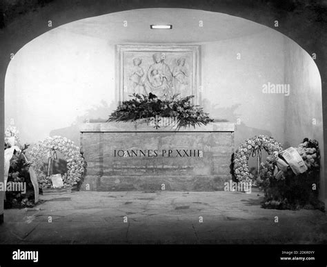 Pope John Xxiii 1963 High Resolution Stock Photography and Images - Alamy