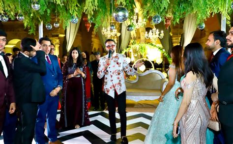 Anchor Amitesh Sharma - Price & Reviews | Anchor/host in Mumbai
