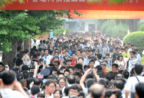 2023年高考，河南省复读生数量再达新高，占比41%，应届生很紧张_考生_人数_难度
