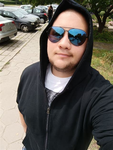 Redmi Note 12 Unboxing 的图像结果