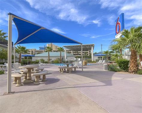 PARK INN BY RADISSON, LAS VEGAS TROPICANA - Motel Reviews, Photos, Rate ...