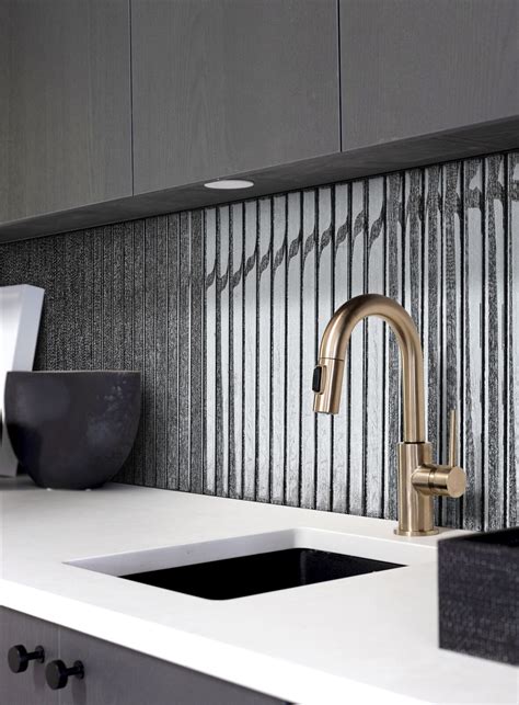 99+ Modern Backsplash Ideas – ( Sleek / Sharp ? ) Modern Kitchens