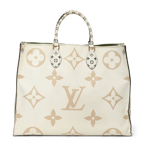 Shop Pre-Owned Authentic Louis Vuitton Monogram Giant On The Go GM Tote ...