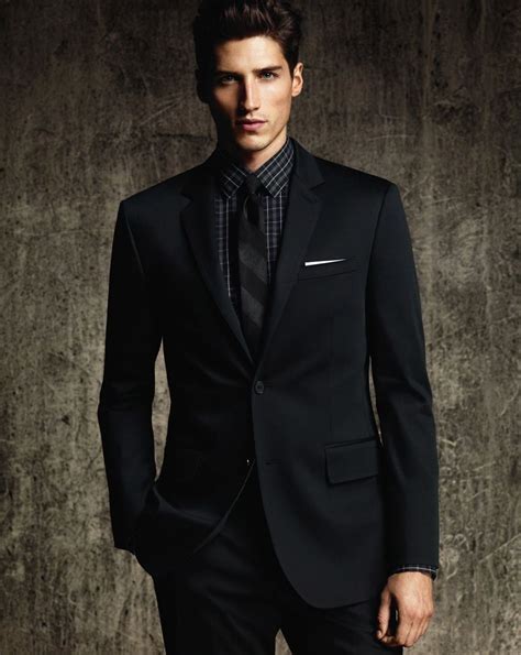 Best Black Suit Style at Bethany Barrett blog