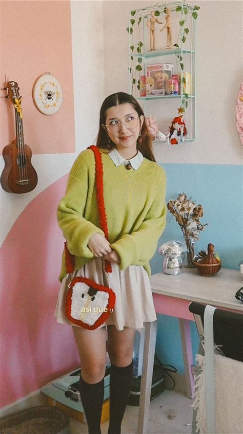 Michi 🧸🍎 | no veas mi desorden estoy en proceso de ordenarlo 😭 ...