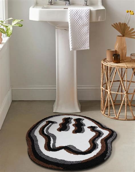 Amazon.com: Estmy Happy Face Cute Bath Mat 2ft Trippy Round Bathroom ...