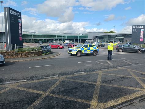 Gardaí seal off Longford shopping centre following security alert – The ...