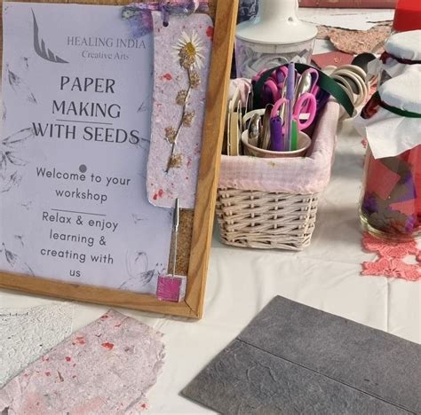 Recycled paper-making with plantable seeds class , Glyde-In Community ...