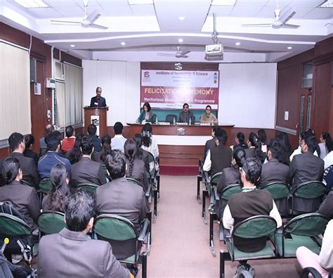 Felicitation ceremony of Meritorious students of MCA | Its pg