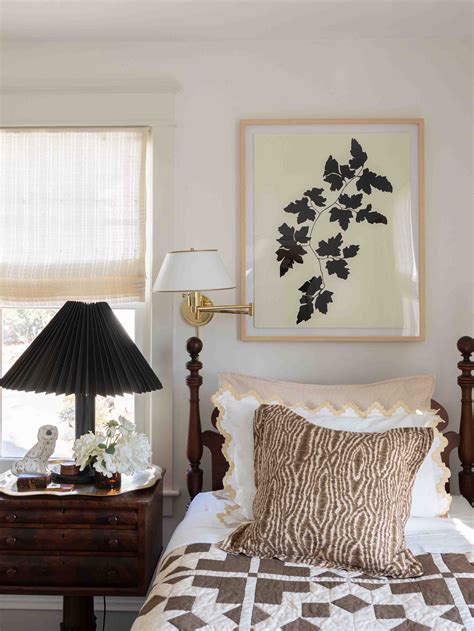 10 Inspiring Above-Bed Wall Decor Ideas for a Cozy Bedroom | Artfully Walls