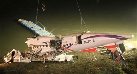 台湾复兴航空GE222班机迫降重摔事故的原因？ - 知乎