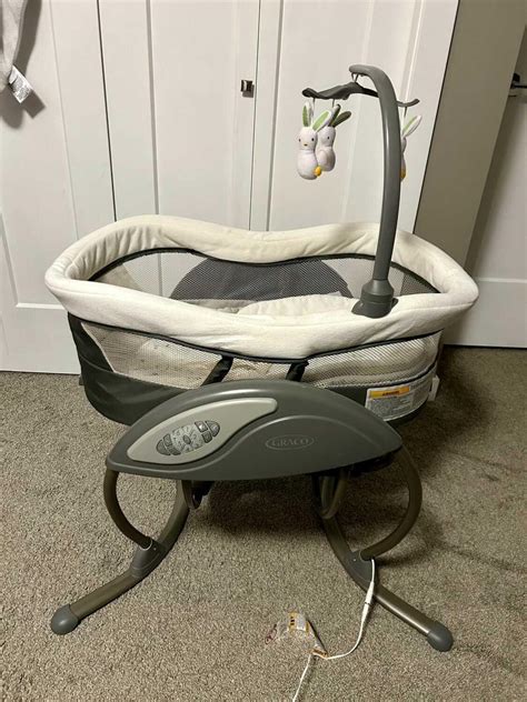 Best Graco Duo-glider Bassinet And Rocker for sale in Regina ...