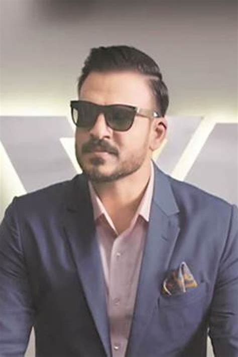 Vivek Oberoi’s Bio, Age, Relationships, Latest Buzz, Photos & Videos