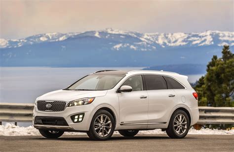 Don't Mess With Success: The 2017 Kia Sorento SXL AWD V6