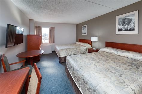 HERITAGE INN HOTEL & CONVENTION CENTRE (Taber) - Hotel Reviews, Photos ...