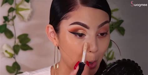 Pack your essential makeup products and save your money. - Swagmee ...